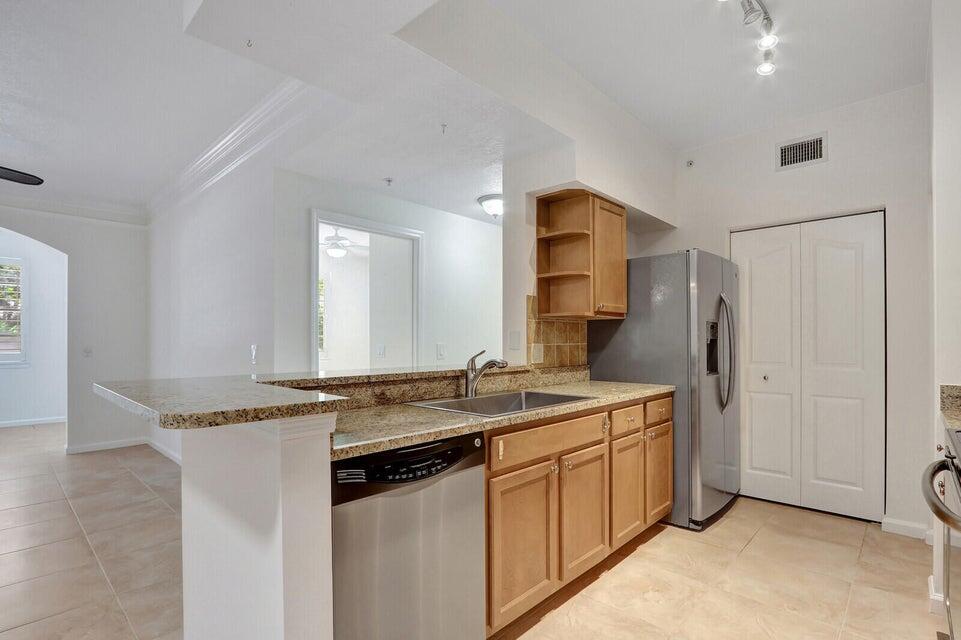 7101 MYRTLEWOOD, Palm Beach Gardens FL 33418