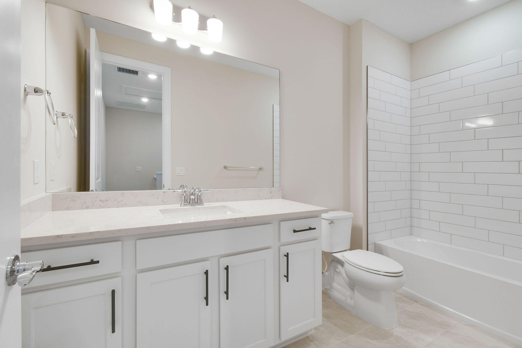 4226 Efendi #Latitude 57-29, Lantana FL 33462