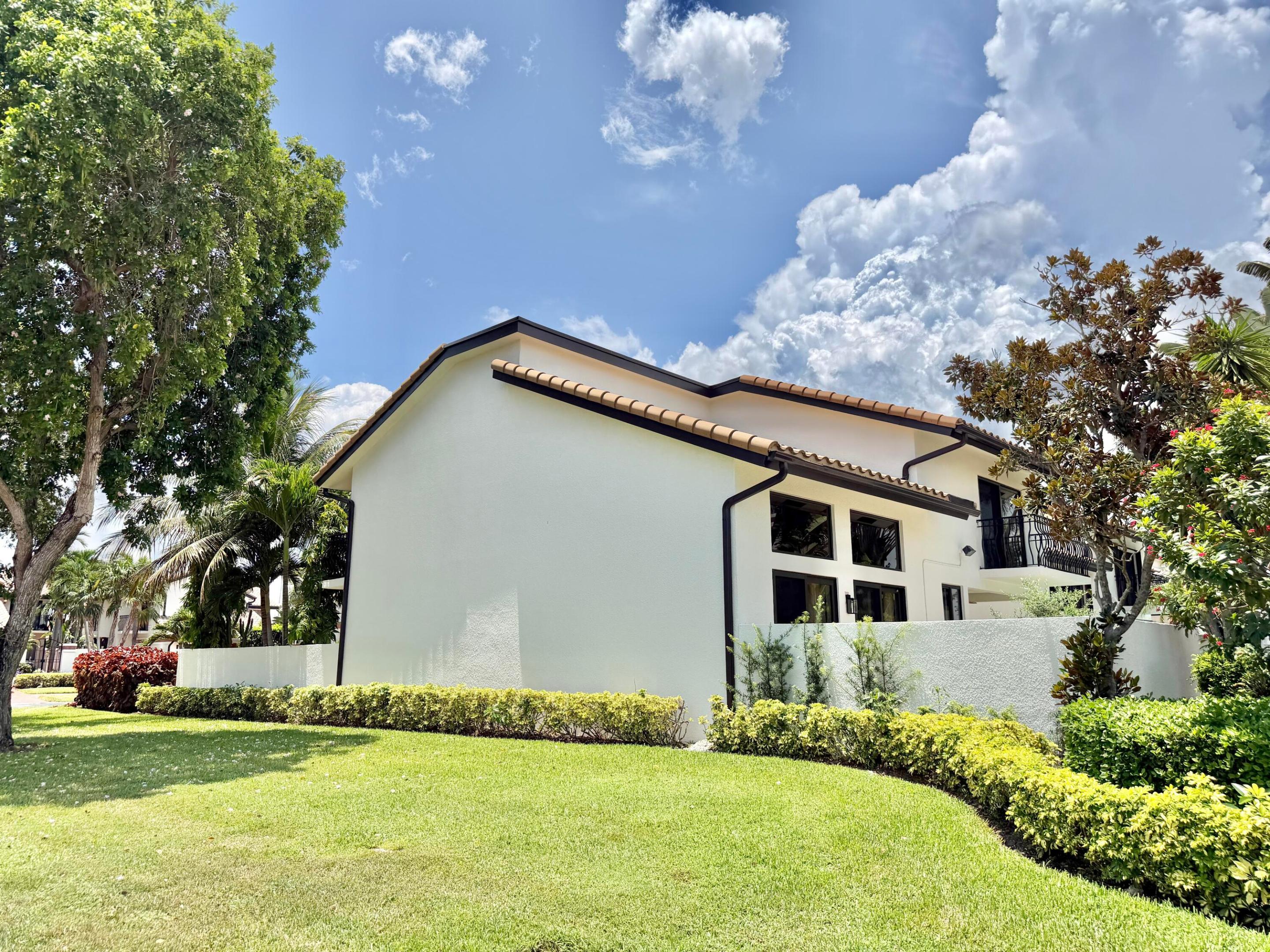 6411 Via Rosa, Boca Raton FL 33433