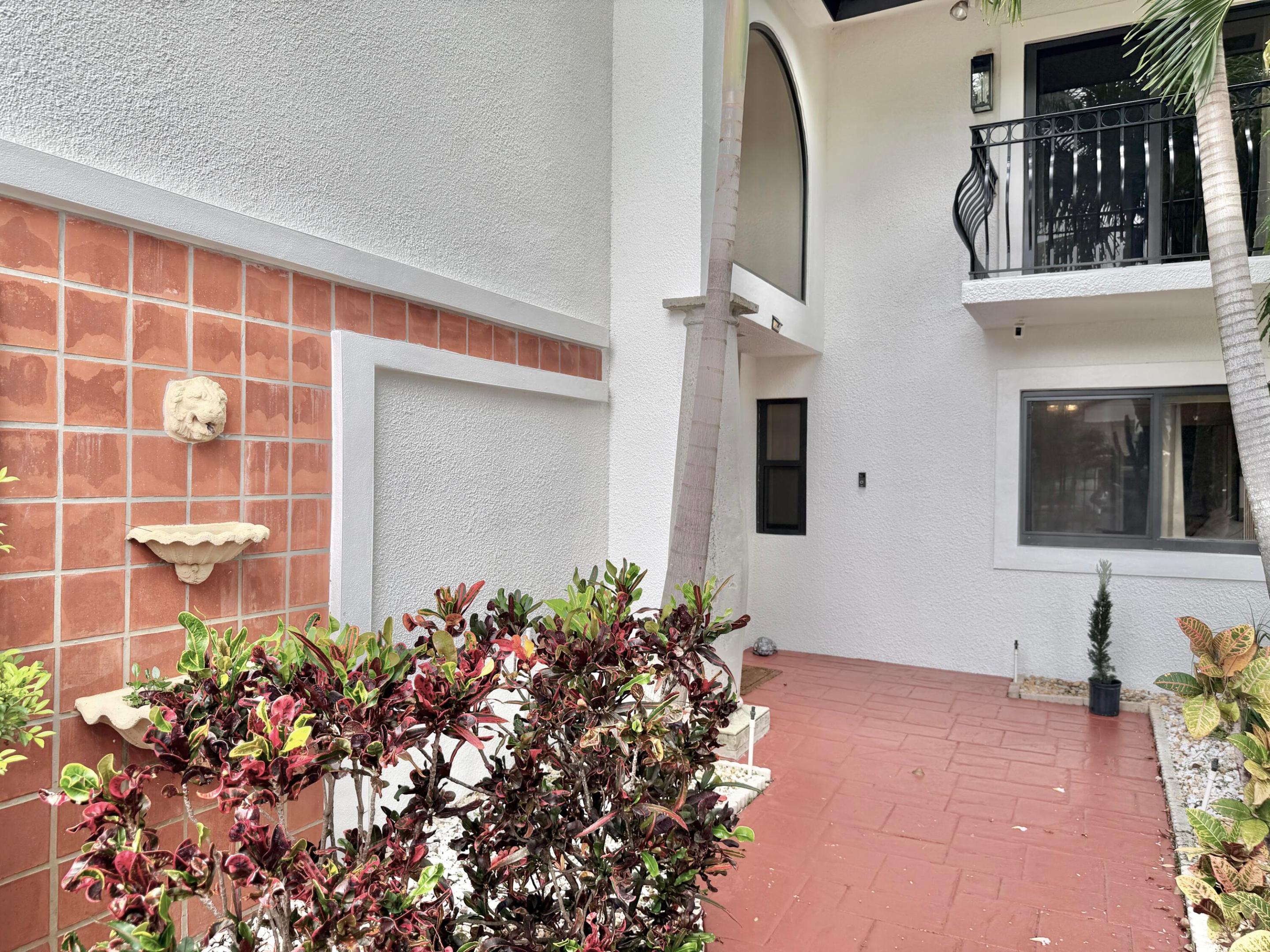 6411 Via Rosa, Boca Raton FL 33433