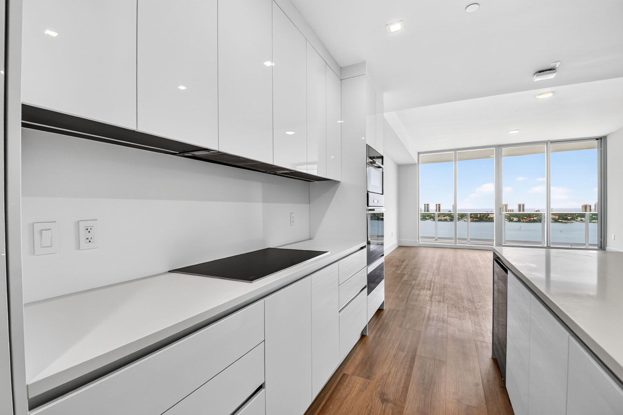 220 Lake Shore #1506, Lake Park FL 33403