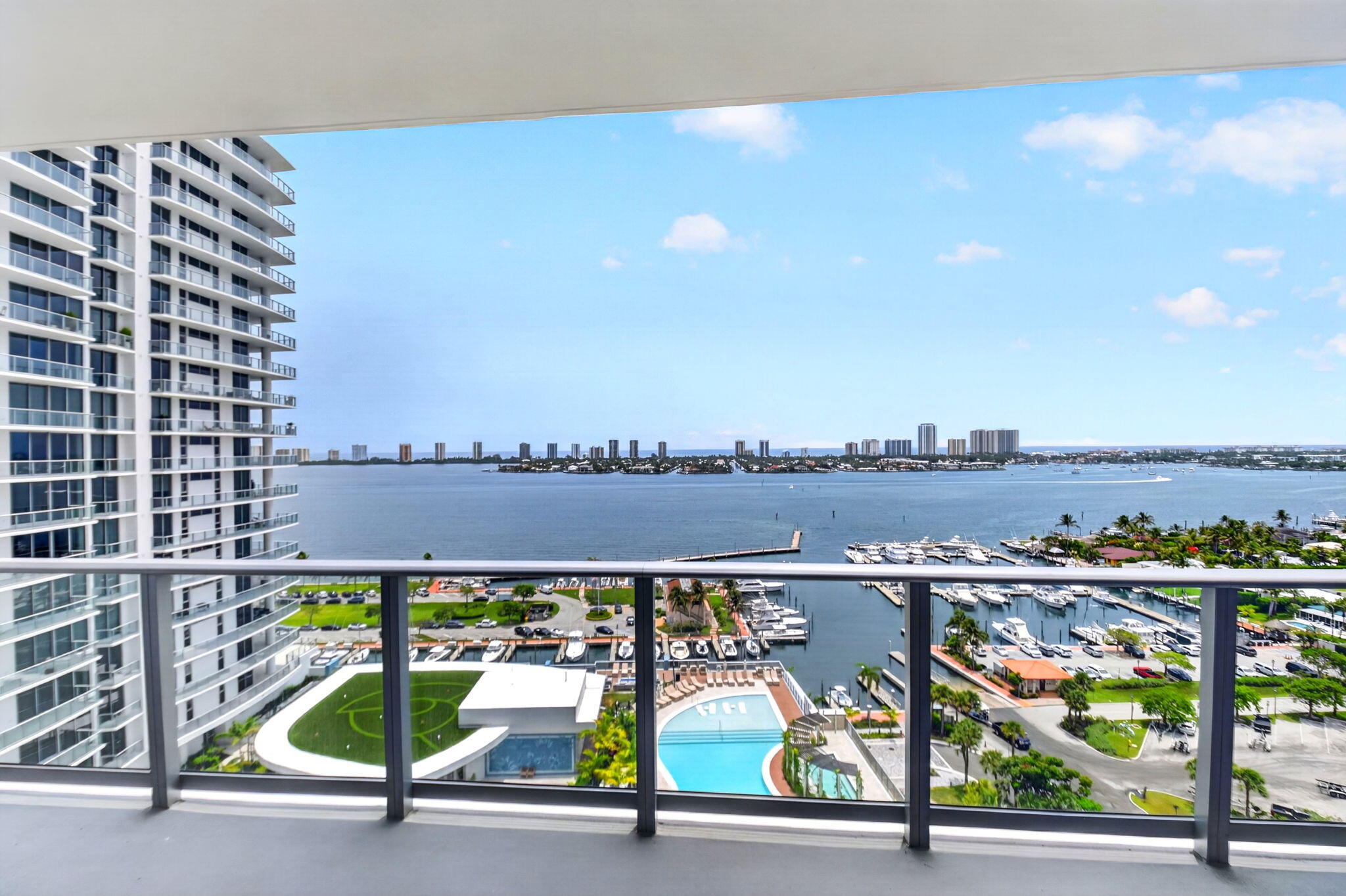 220 Lake Shore #1506, Lake Park FL 33403