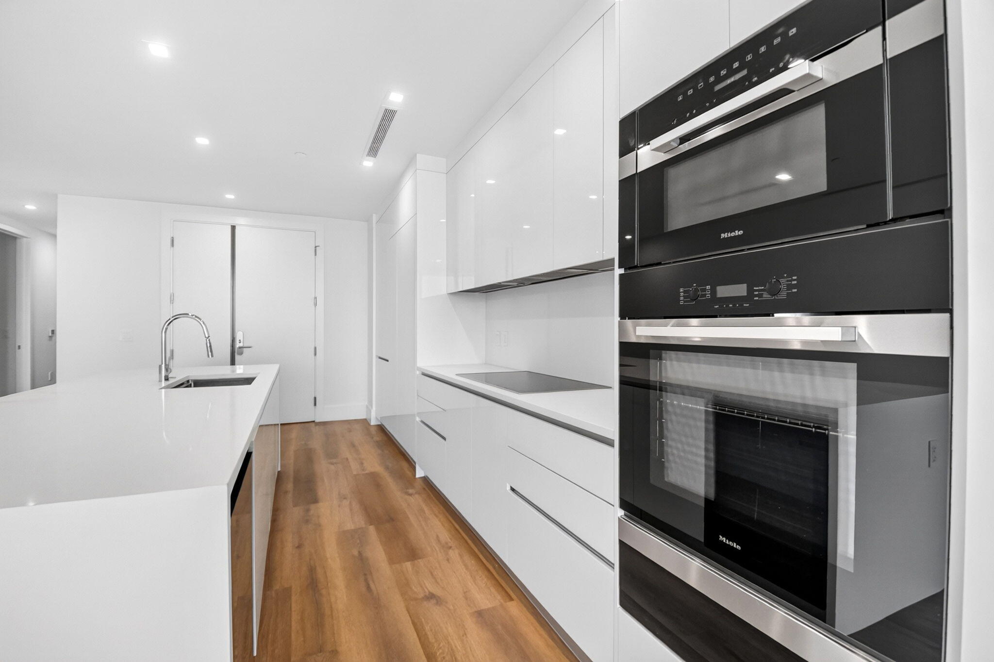 220 Lake Shore #1506, Lake Park FL 33403