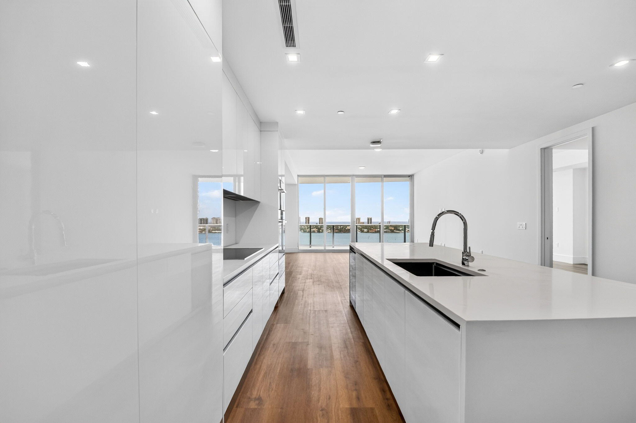 220 Lake Shore #1506, Lake Park FL 33403