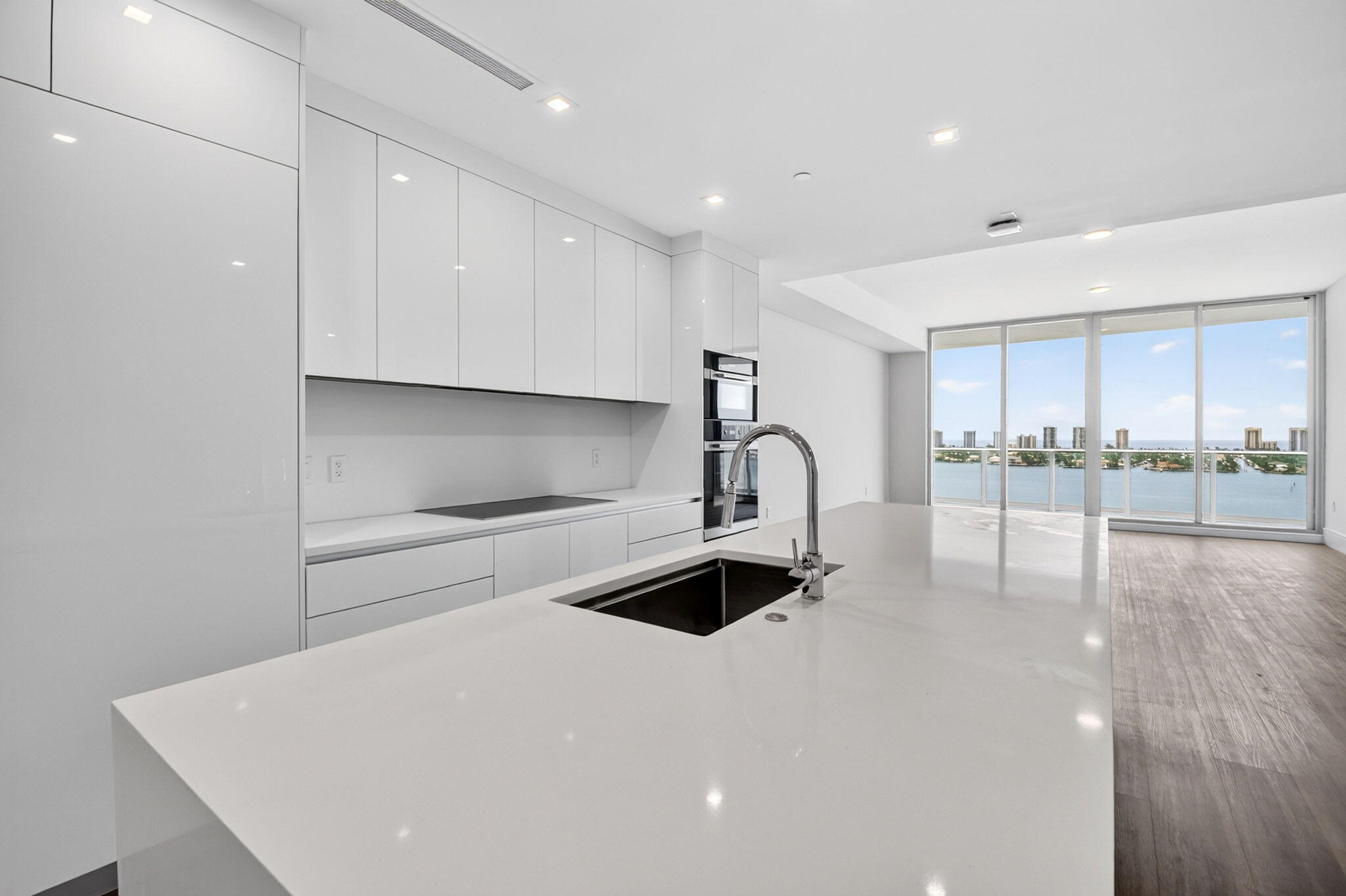 220 Lake Shore #1506, Lake Park FL 33403