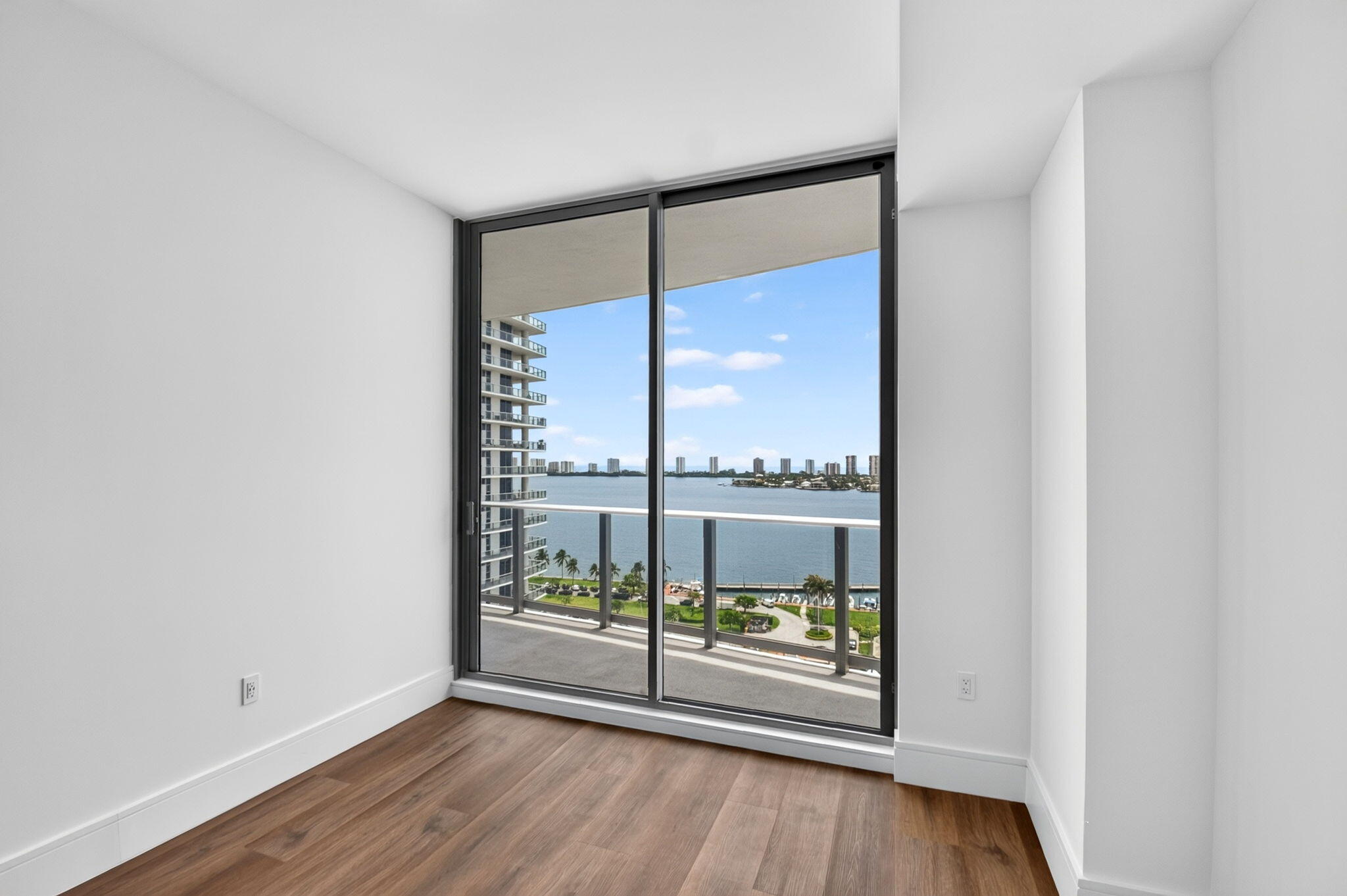 220 Lake Shore #1506, Lake Park FL 33403