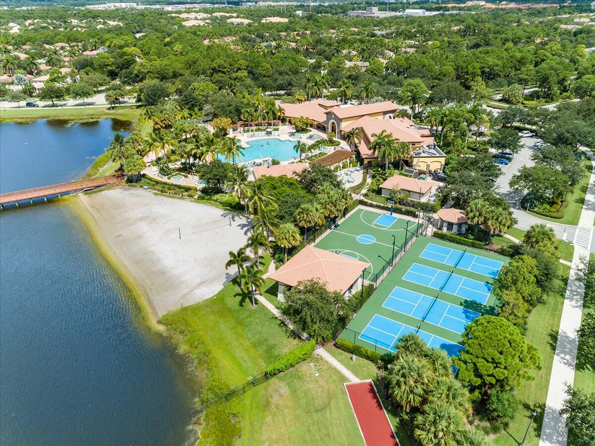 315 September, Palm Beach Gardens FL 33410