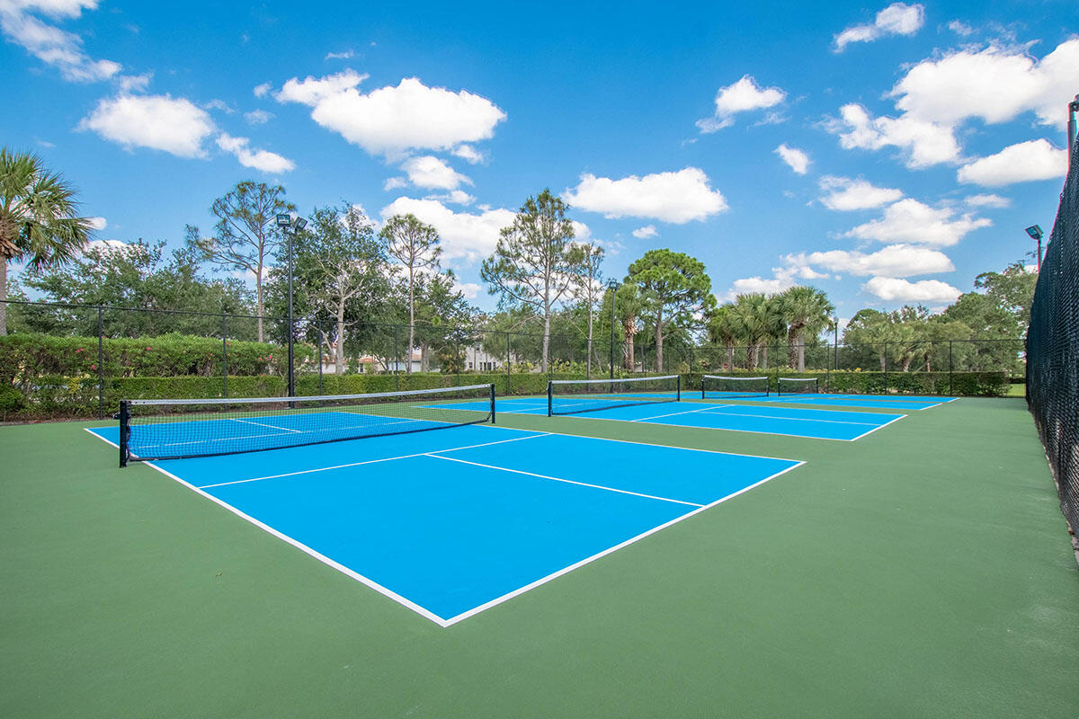 315 September, Palm Beach Gardens FL 33410