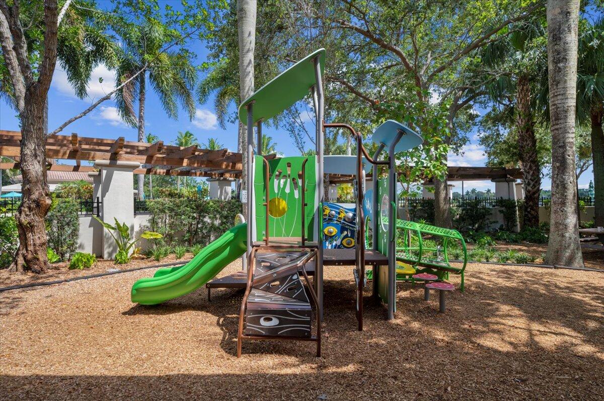 315 September, Palm Beach Gardens FL 33410