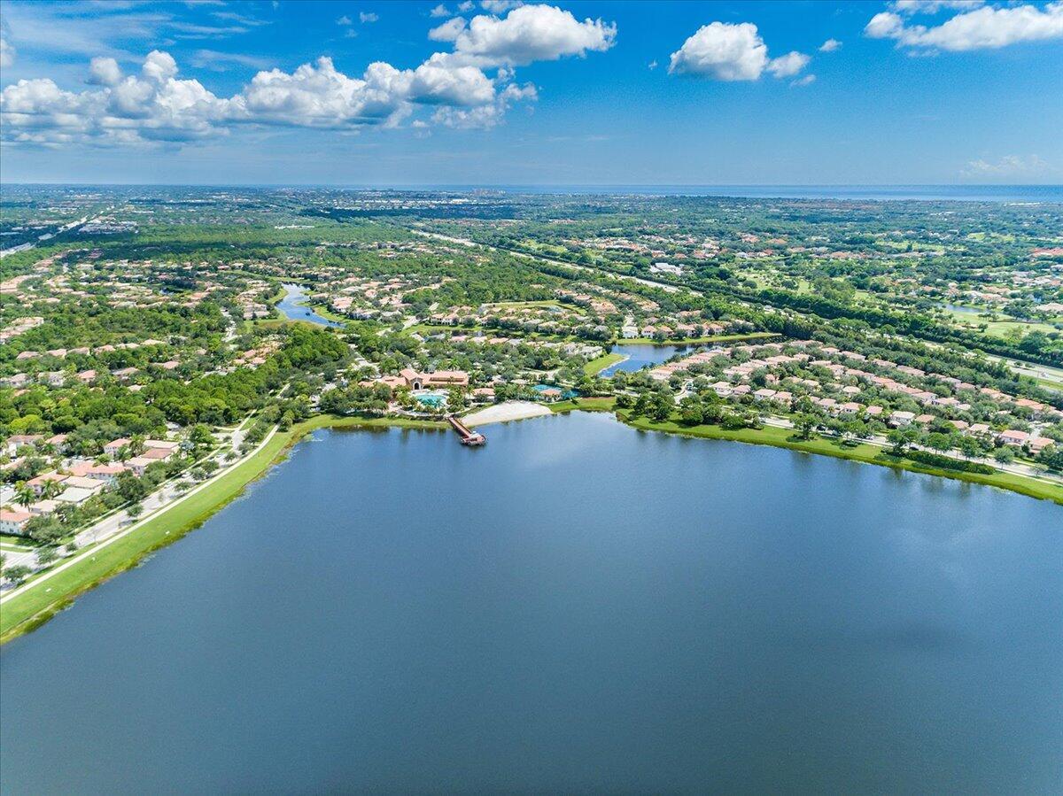315 September, Palm Beach Gardens FL 33410