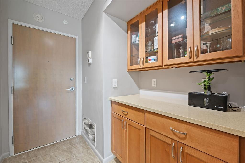 340 Sunset #401, Fort Lauderdale FL 33301
