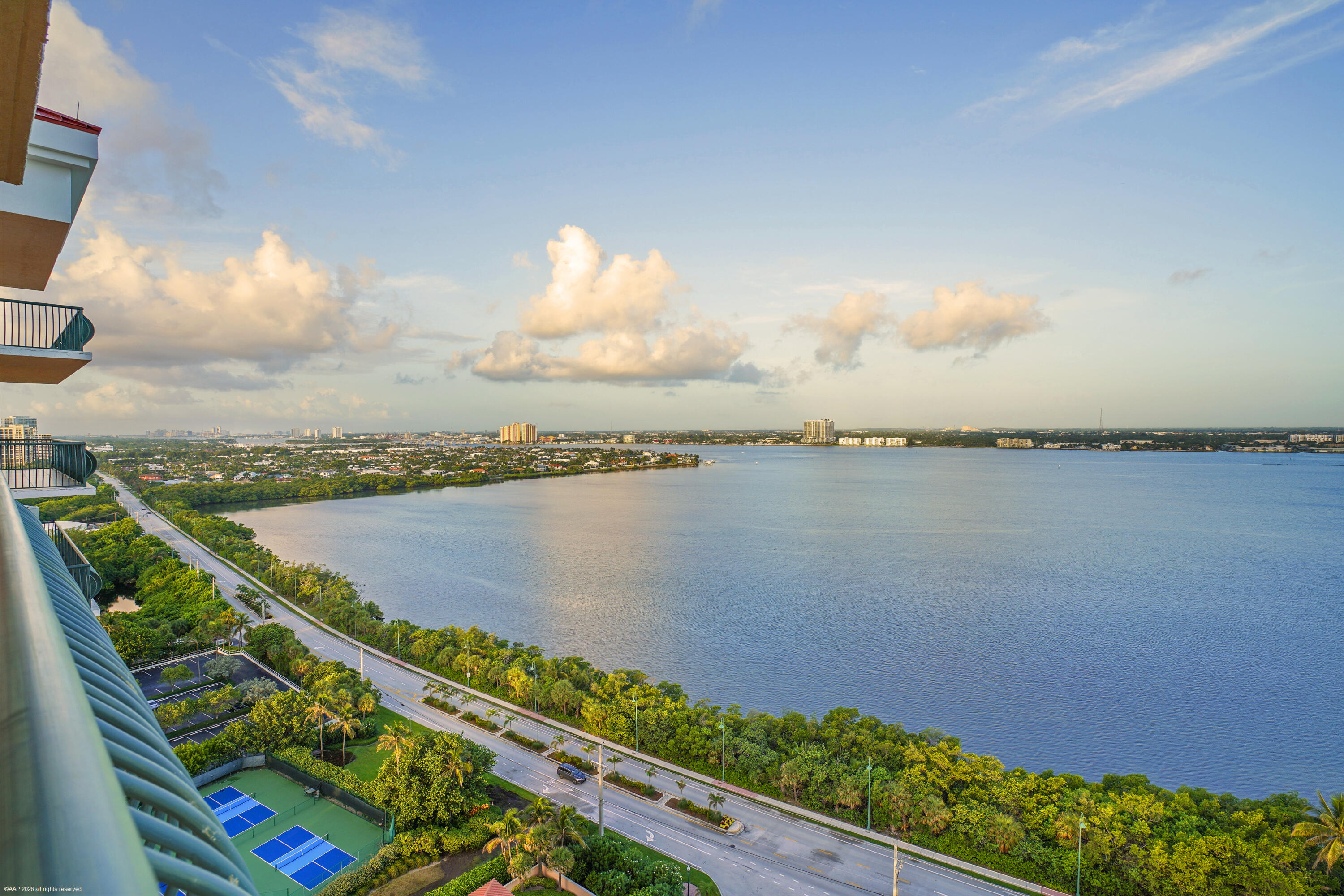 5150 N Ocean #PH 2001, Singer Island FL 33404