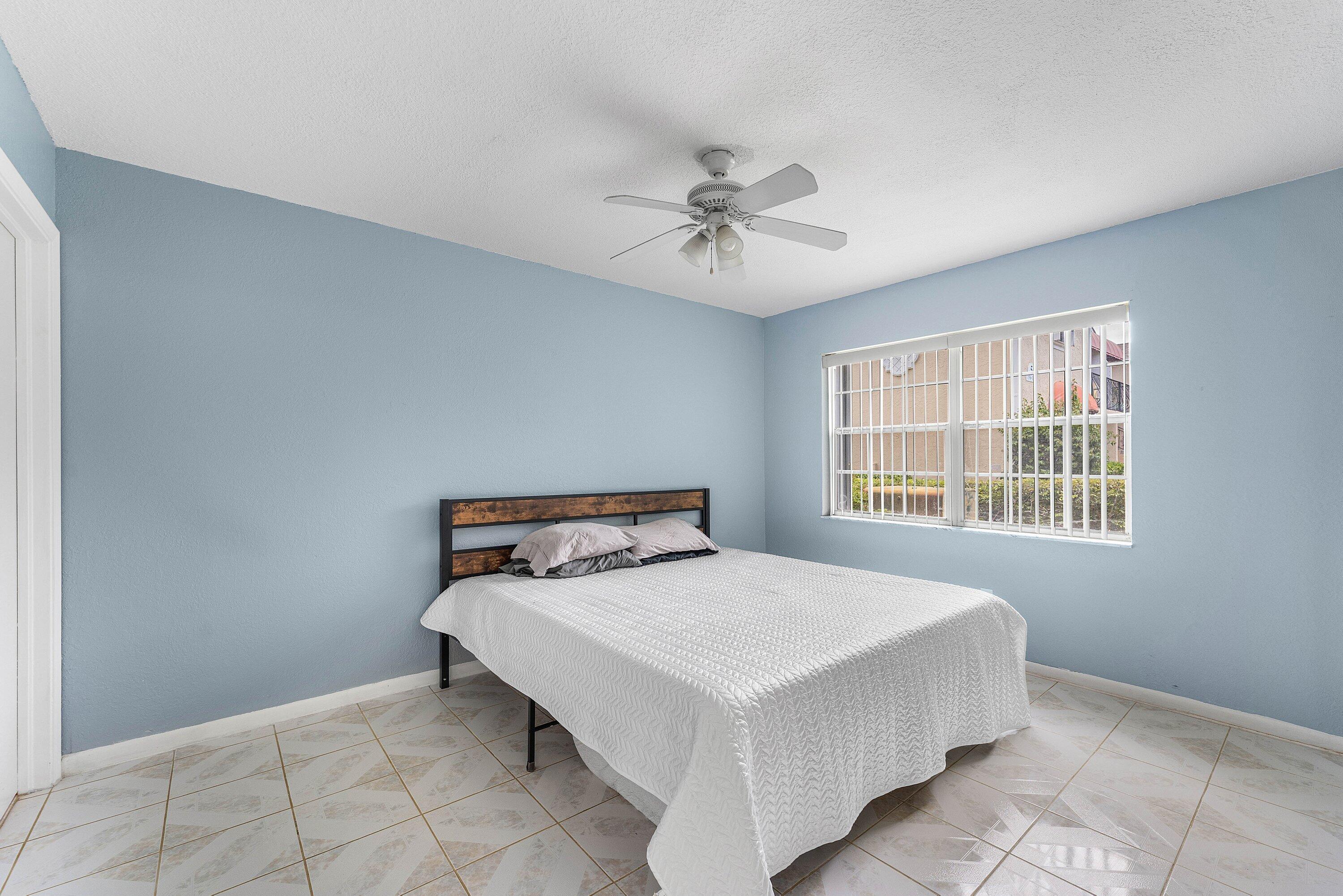 170 WATERSIDE #170, Hypoluxo FL 33462