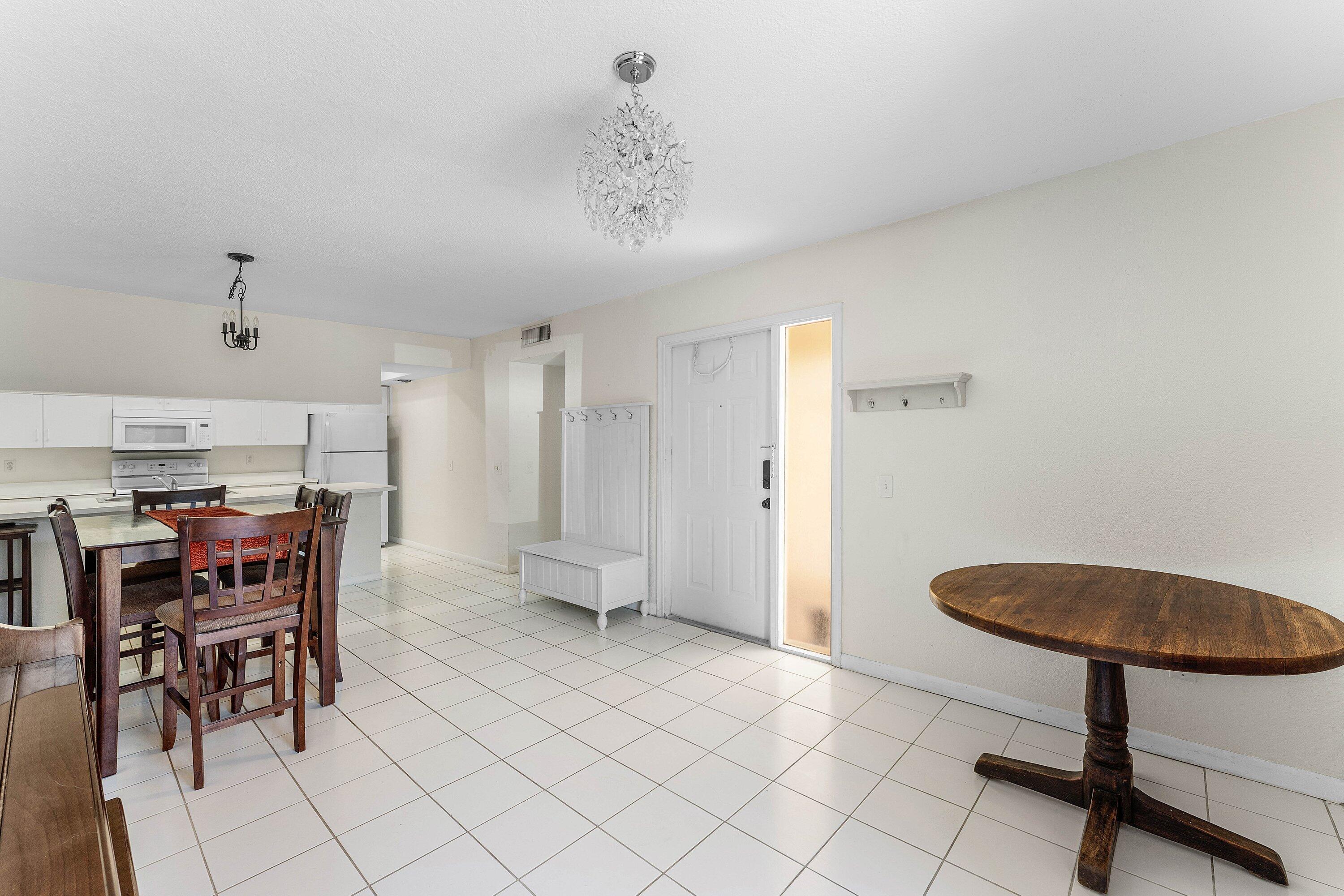 170 WATERSIDE #170, Hypoluxo FL 33462