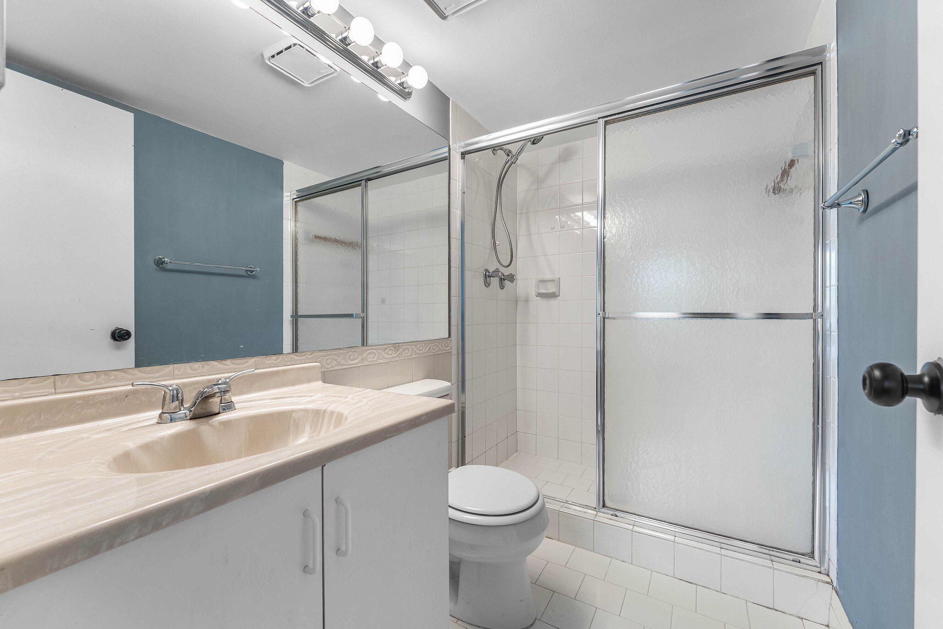 170 WATERSIDE #170, Hypoluxo FL 33462