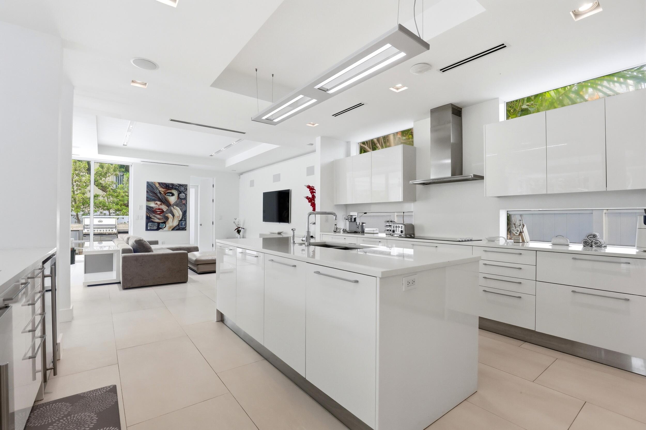 3017 N ATLANTIC, Fort Lauderdale FL 33308