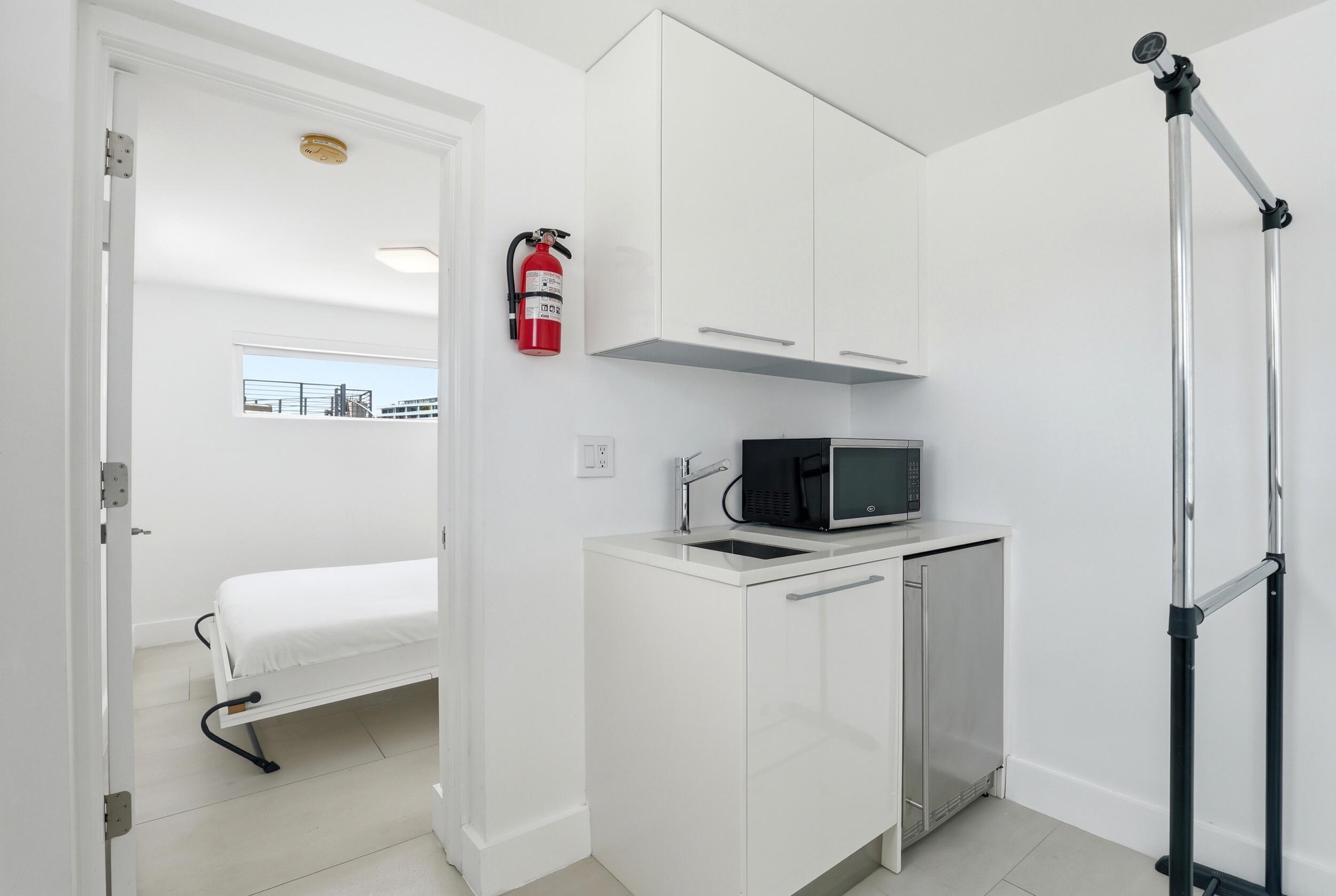 3017 N ATLANTIC, Fort Lauderdale FL 33308