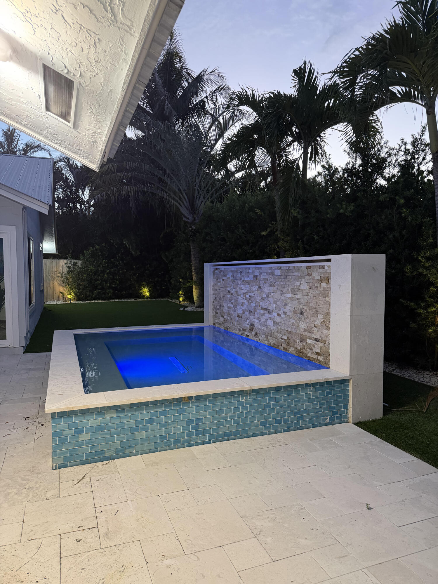 19 Pinehill, Tequesta FL 33469