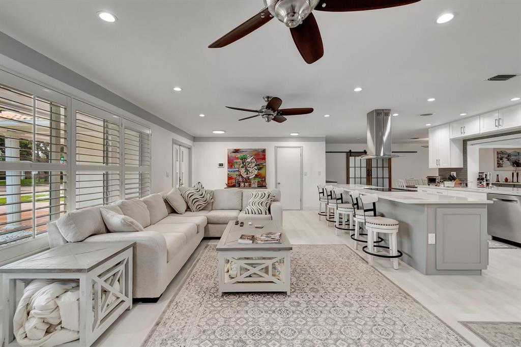 4450 NE 23RD, Lighthouse Point FL 33064