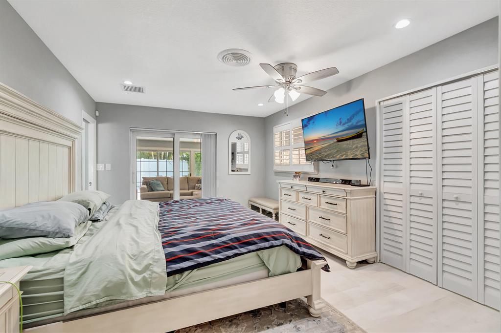 4450 NE 23RD, Lighthouse Point FL 33064