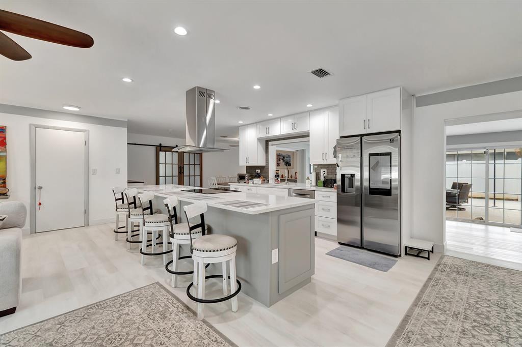 4450 NE 23RD, Lighthouse Point FL 33064