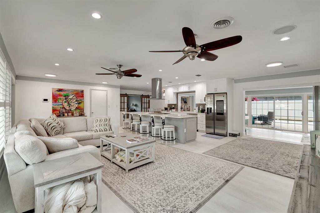 4450 NE 23RD, Lighthouse Point FL 33064