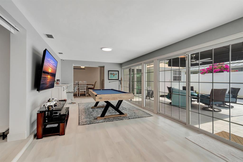 4450 NE 23RD, Lighthouse Point FL 33064