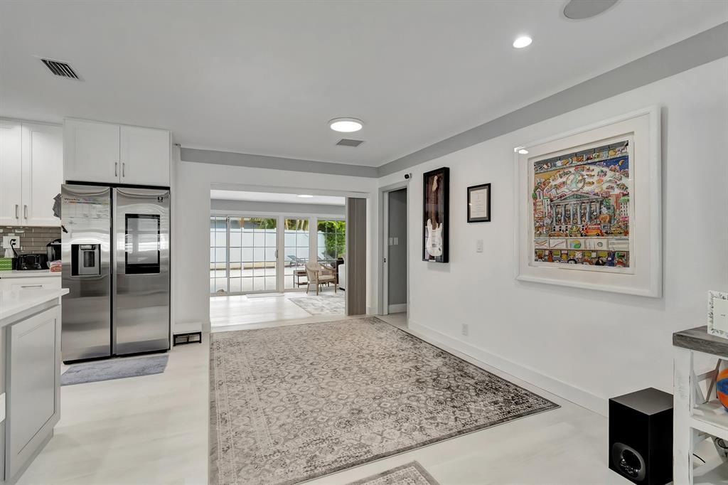 4450 NE 23RD, Lighthouse Point FL 33064