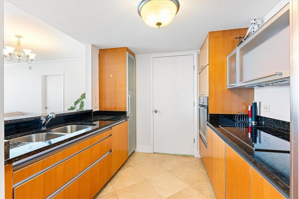 17201 COLLINS #805, Sunny Isles Beach FL 33160