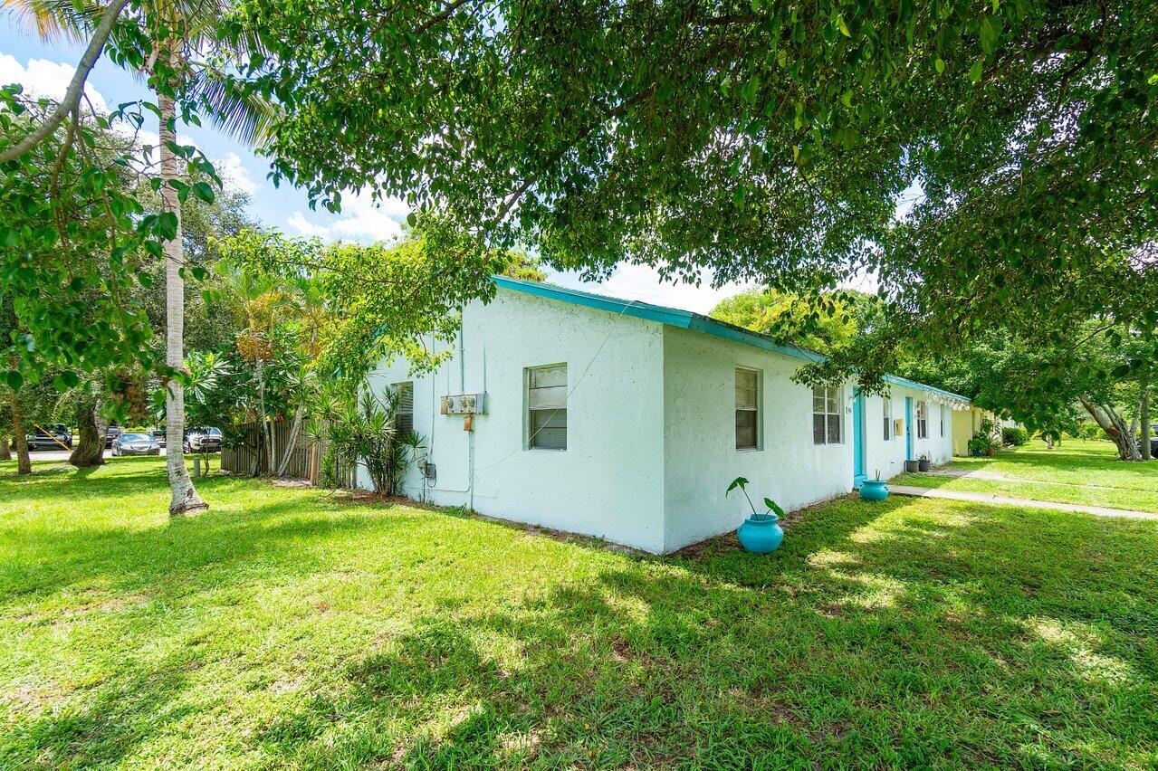 4861 Gulfstream, Lake Worth FL 33460