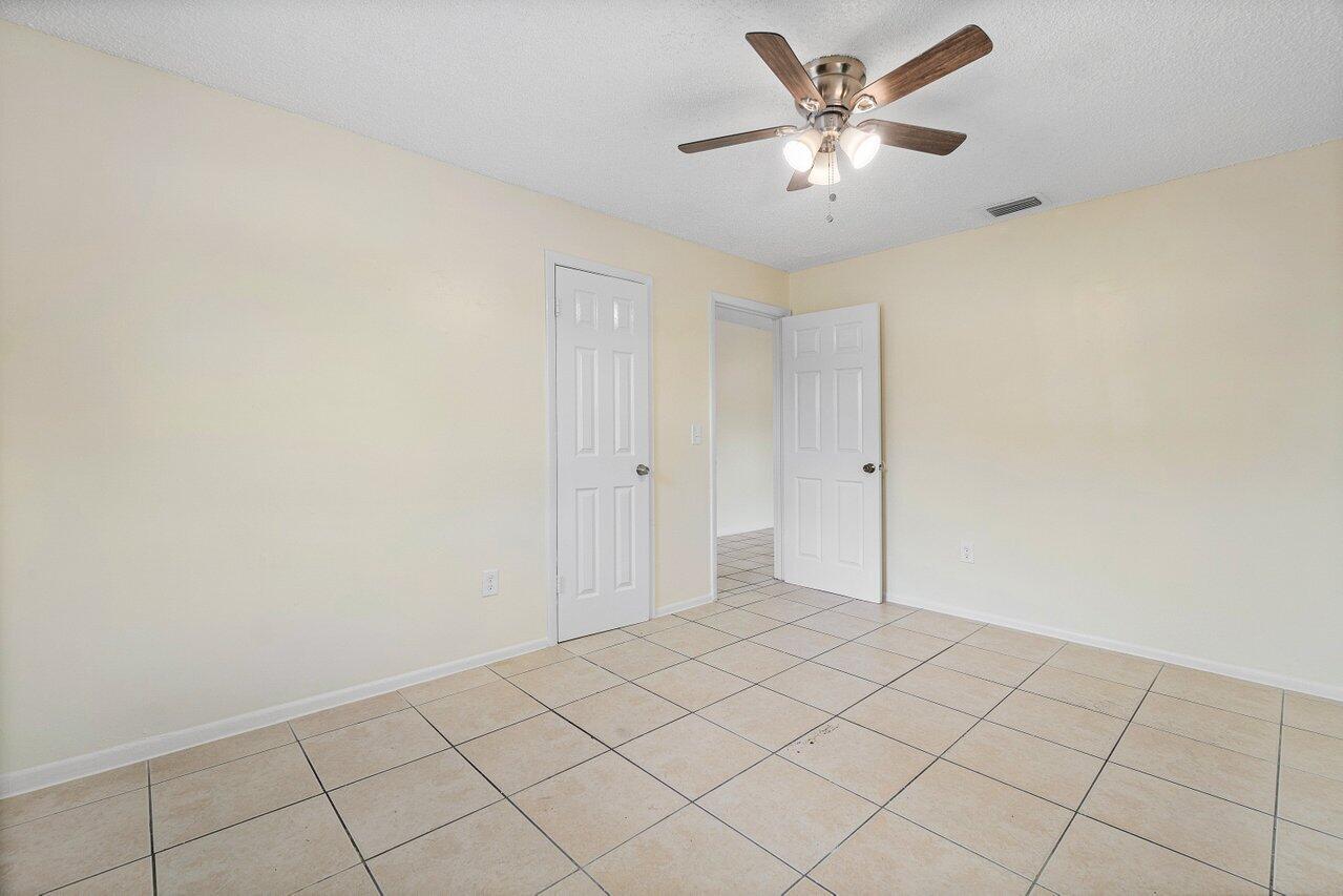 4861 Gulfstream, Lake Worth FL 33460