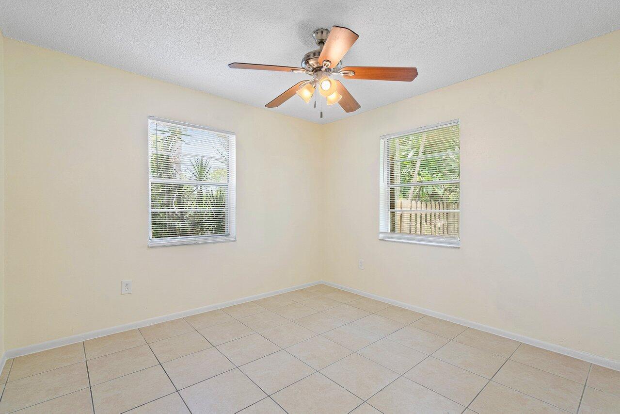 4861 Gulfstream, Lake Worth FL 33460