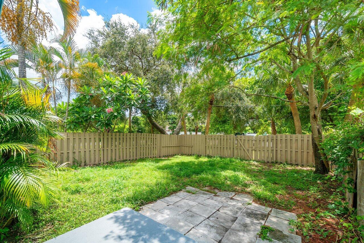 4861 Gulfstream, Lake Worth FL 33460