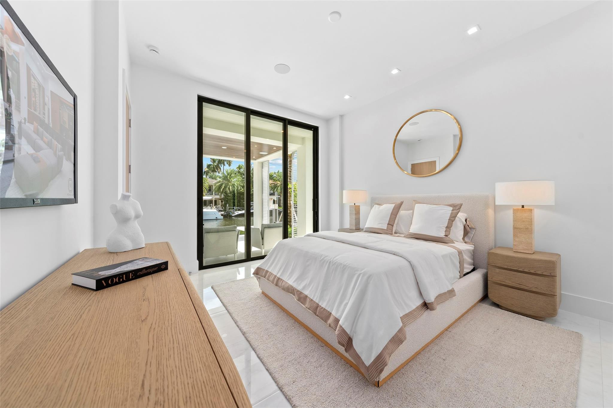 24 FIESTA, Fort Lauderdale FL 33301