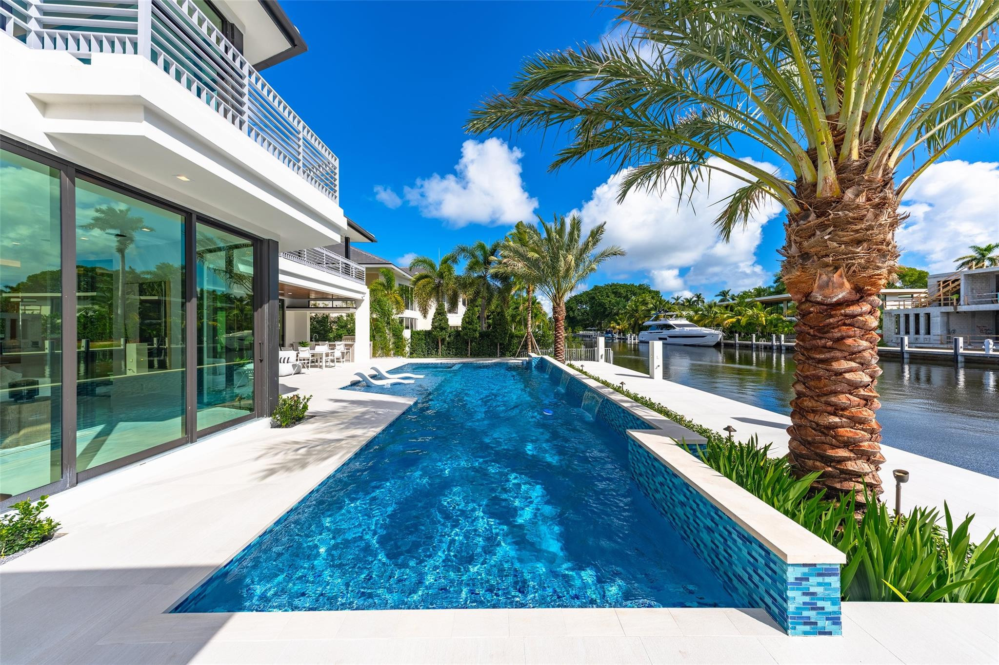 24 FIESTA, Fort Lauderdale FL 33301