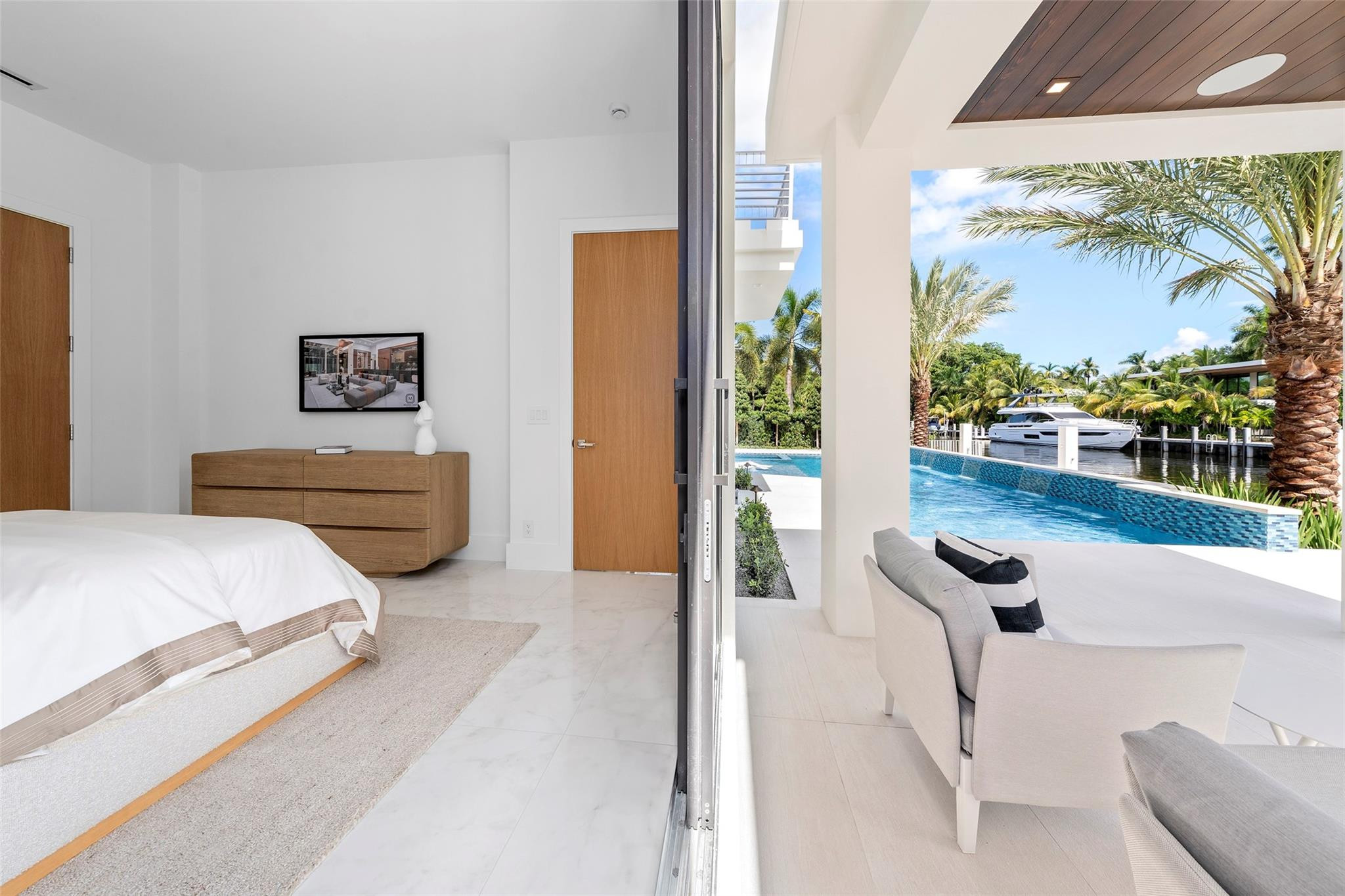 24 FIESTA, Fort Lauderdale FL 33301