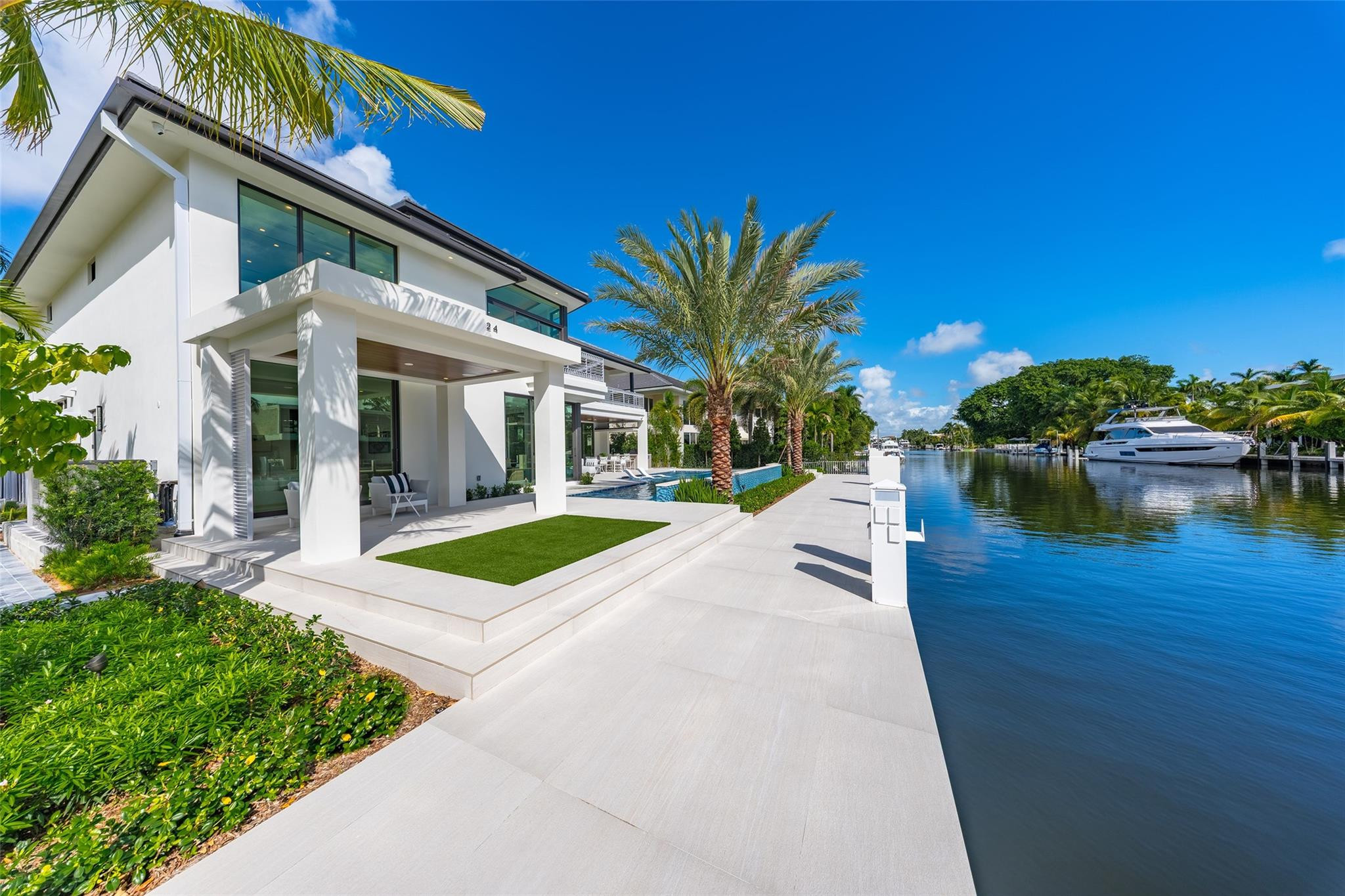 24 FIESTA, Fort Lauderdale FL 33301
