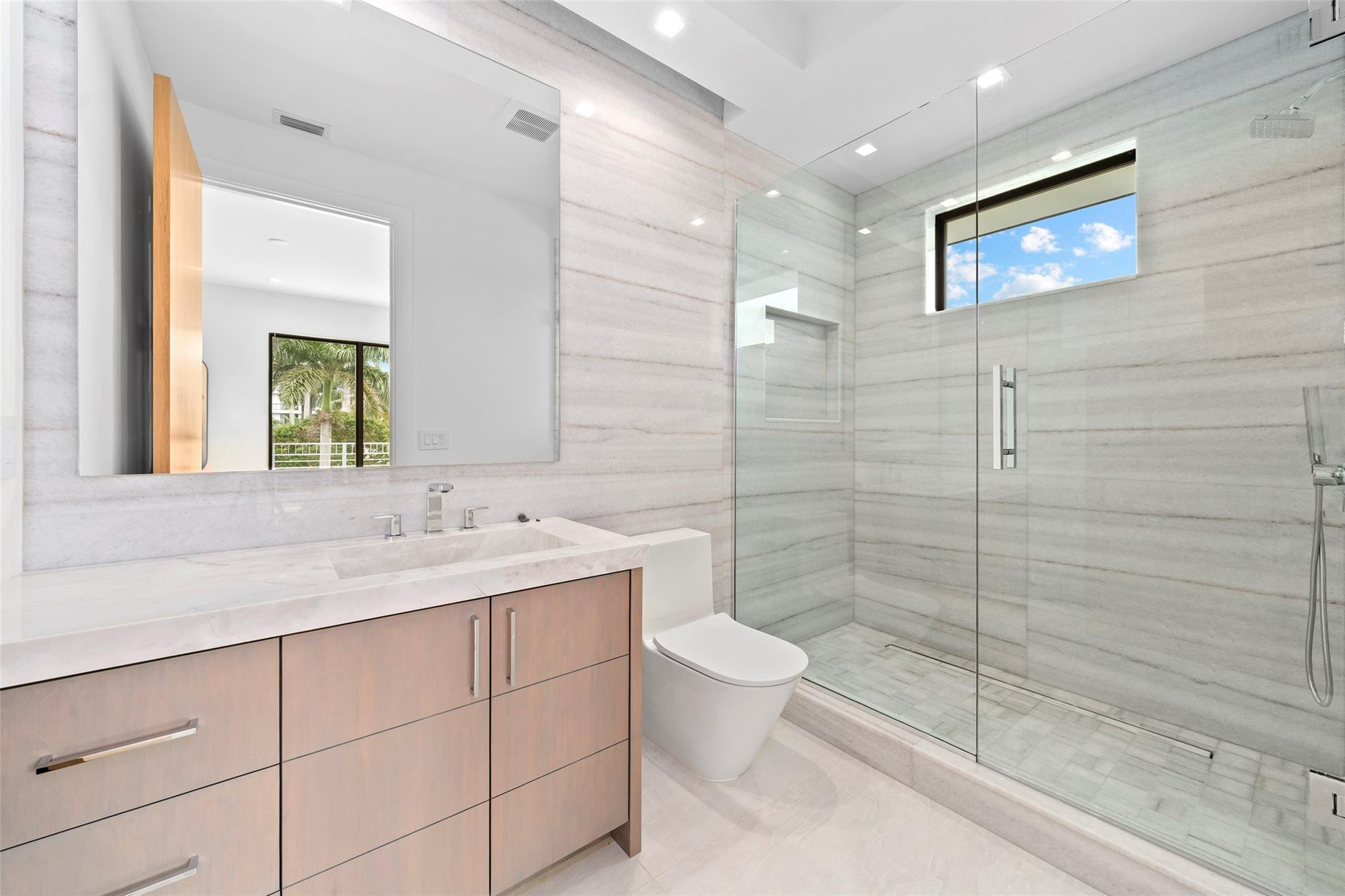 24 FIESTA, Fort Lauderdale FL 33301