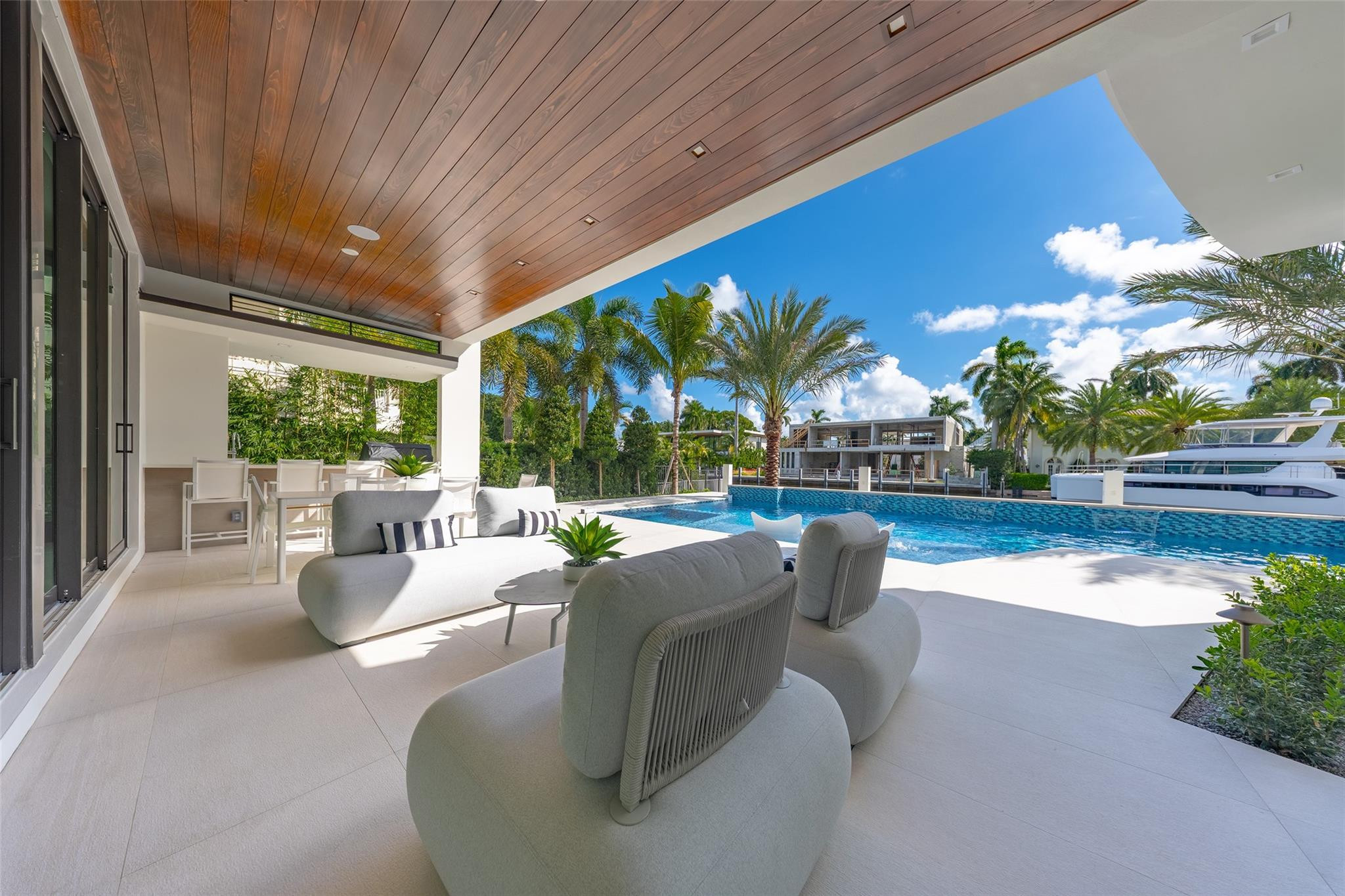 24 FIESTA, Fort Lauderdale FL 33301