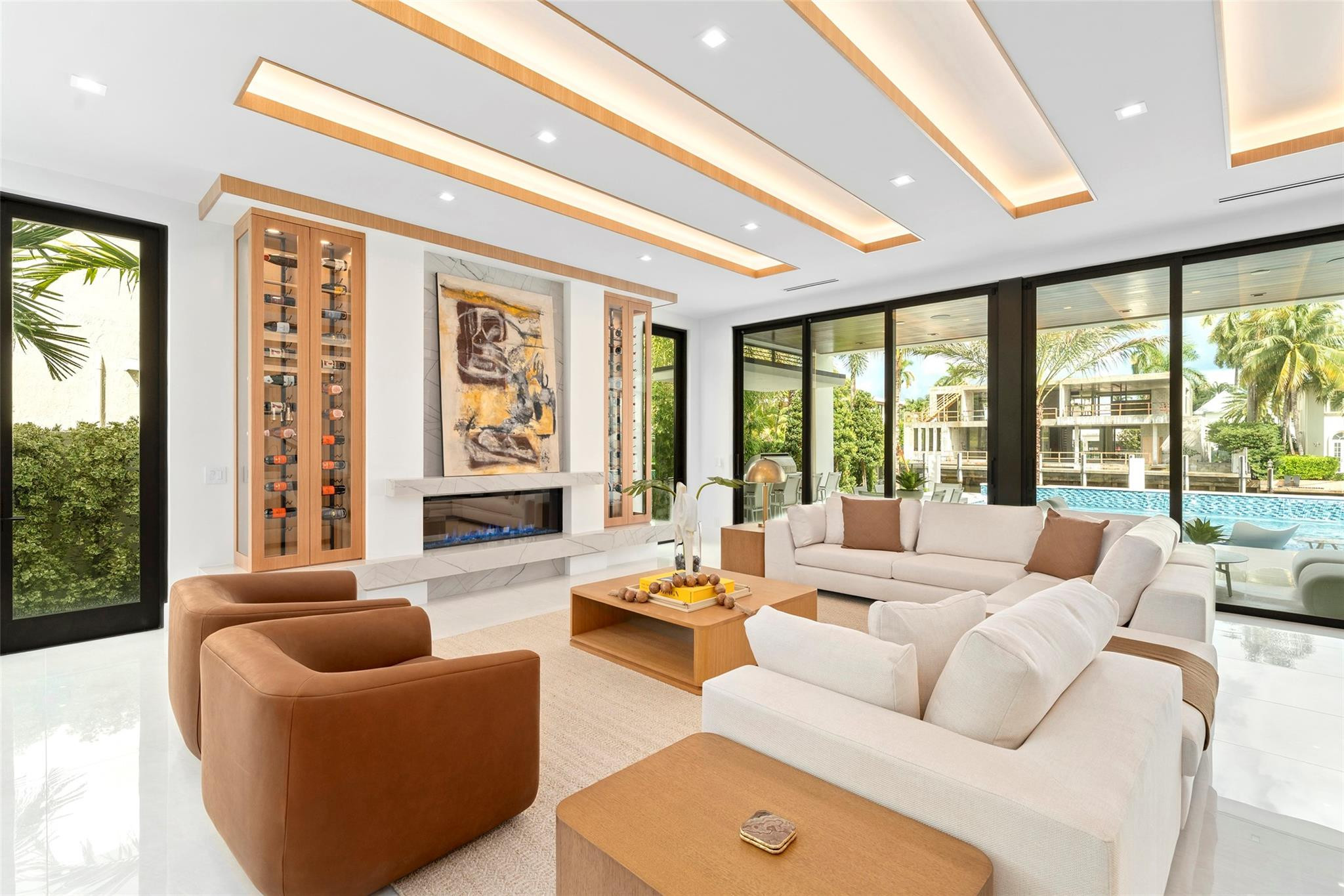 24 FIESTA, Fort Lauderdale FL 33301