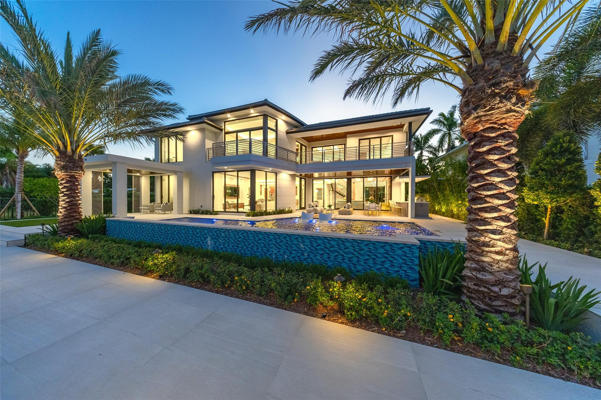 24 FIESTA, Fort Lauderdale FL 33301