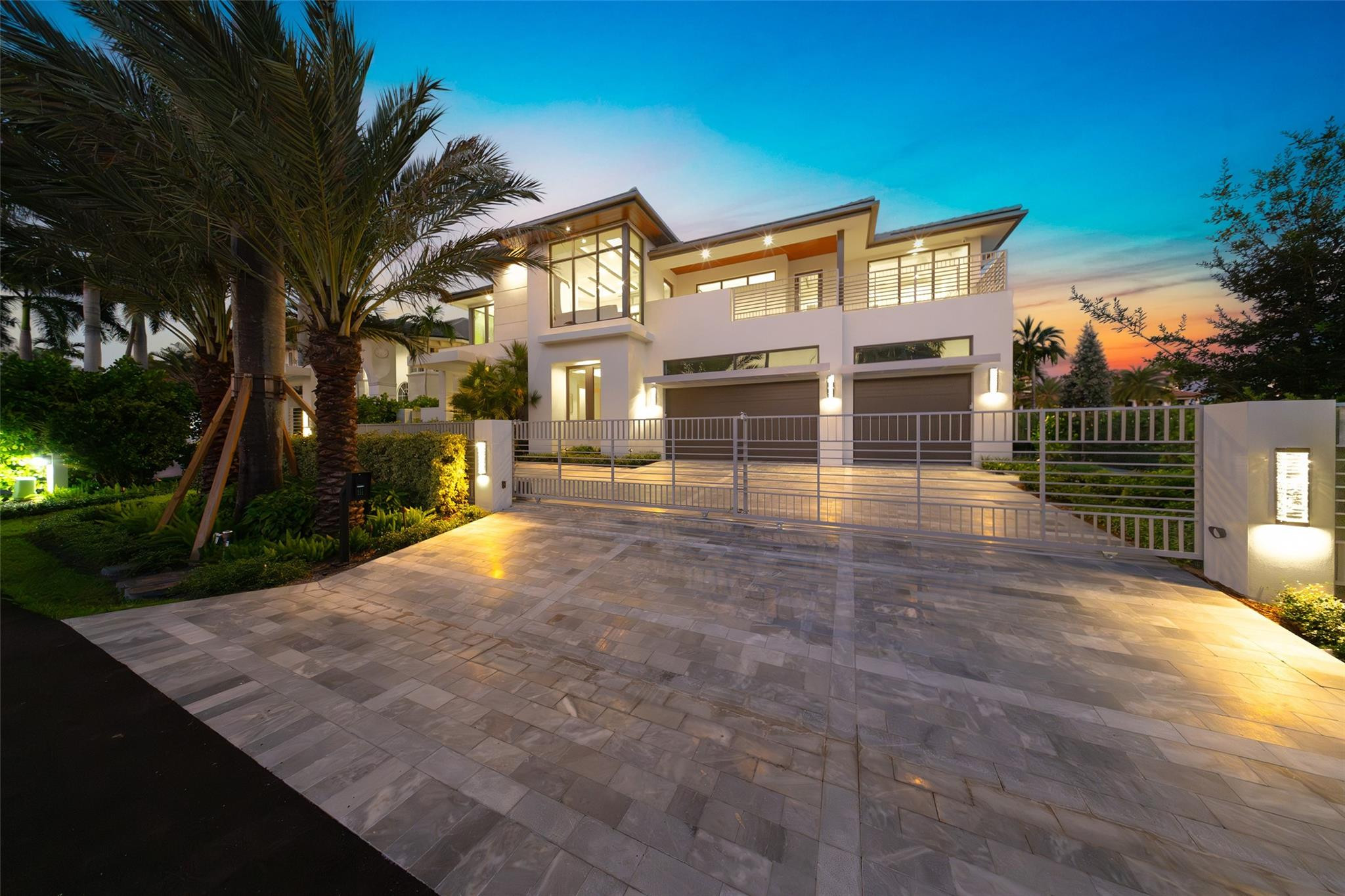 24 FIESTA, Fort Lauderdale FL 33301