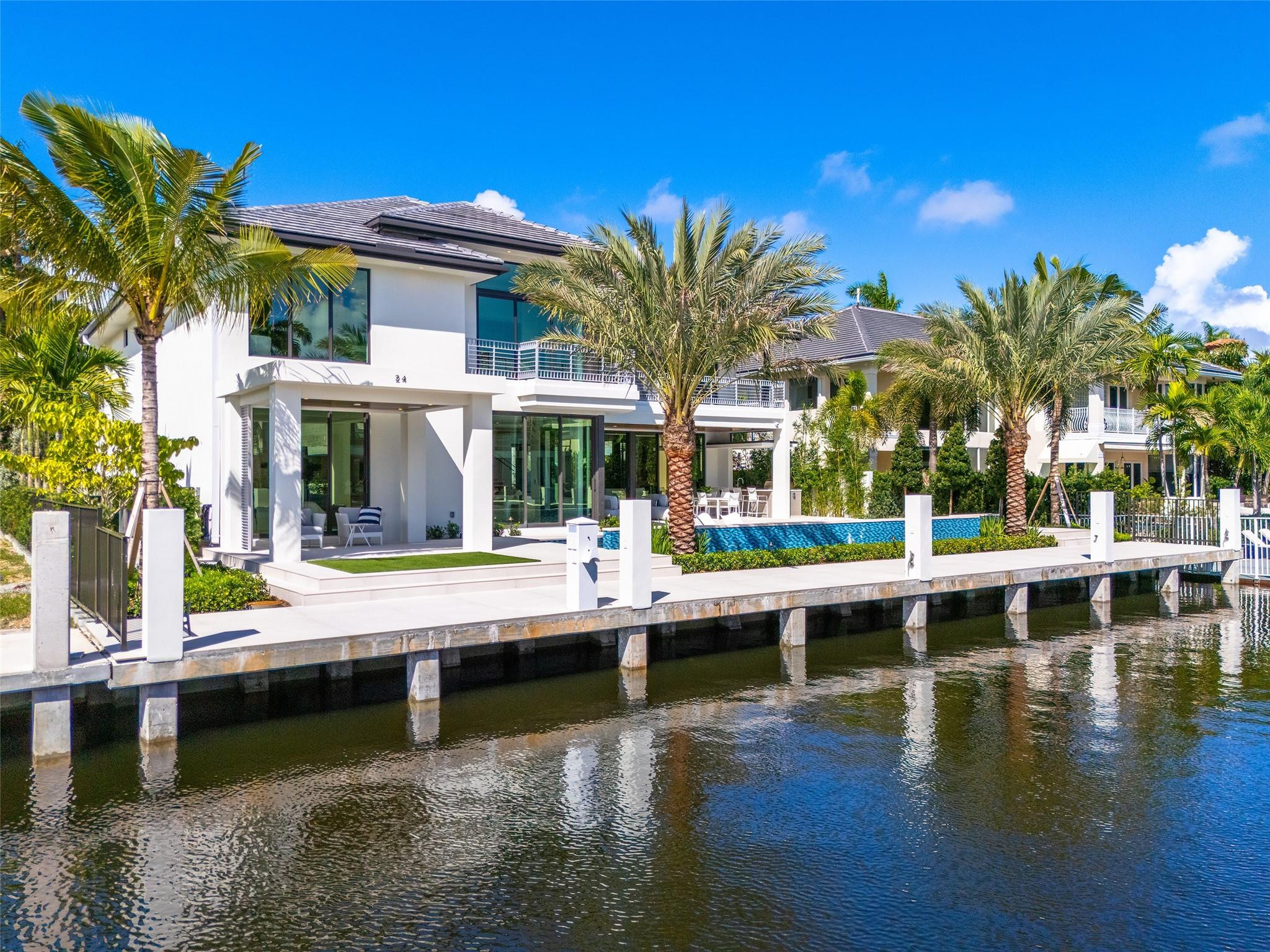 24 FIESTA, Fort Lauderdale FL 33301