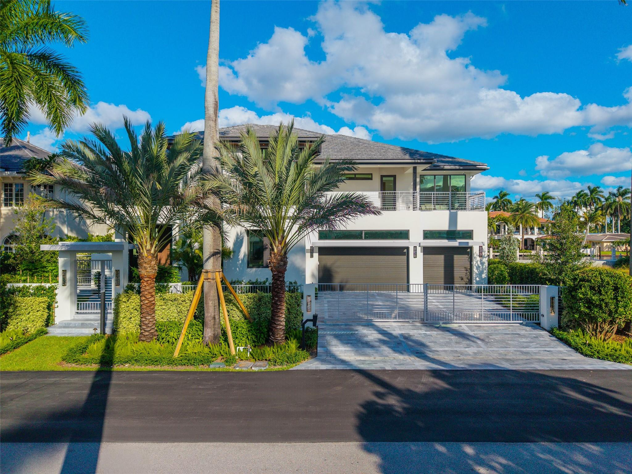 24 FIESTA, Fort Lauderdale FL 33301