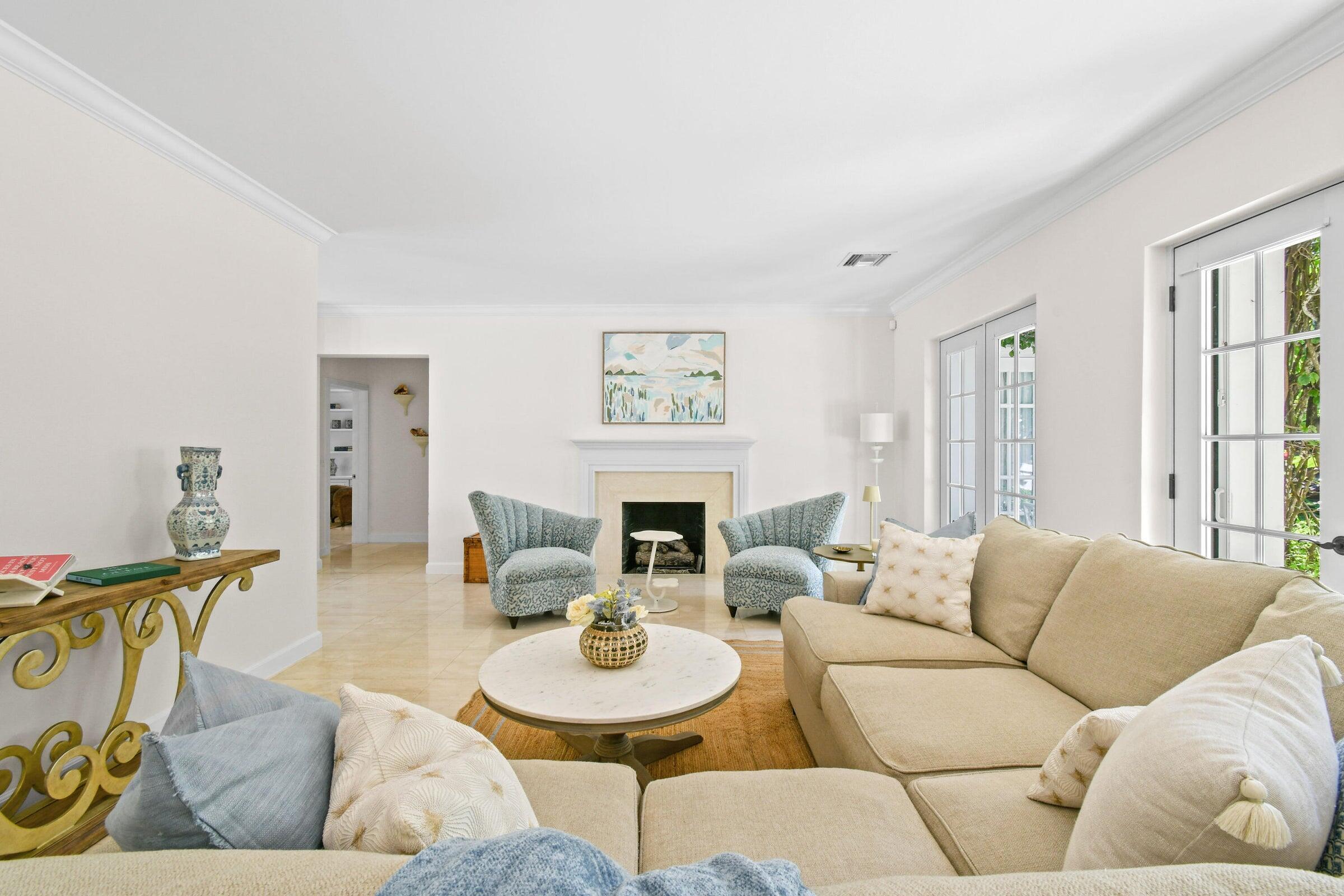 117 VIA VIZCAYA, Palm Beach FL 33480