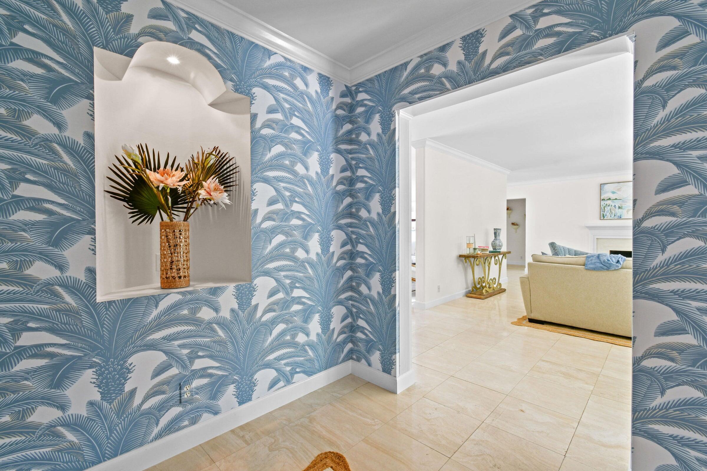 117 VIA VIZCAYA, Palm Beach FL 33480