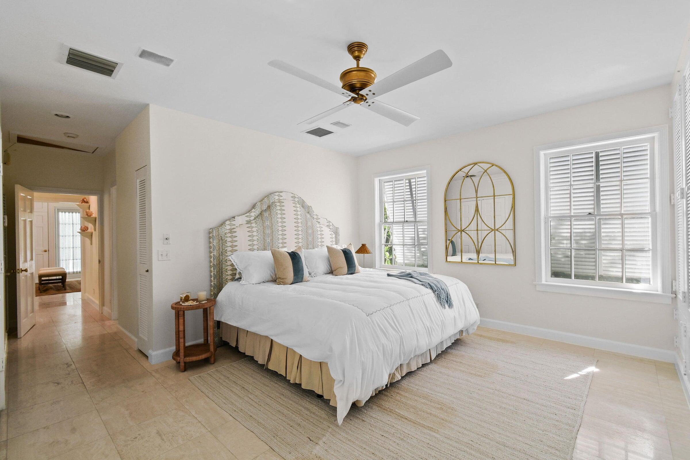 117 VIA VIZCAYA, Palm Beach FL 33480