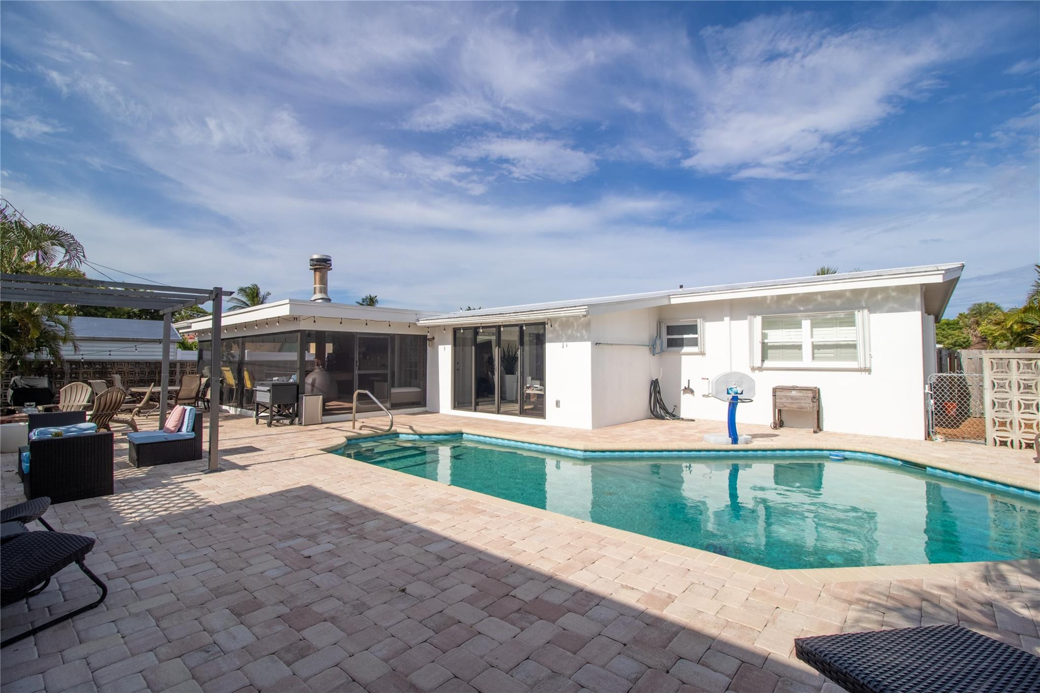 925 SE 14th, Deerfield Beach FL 33441