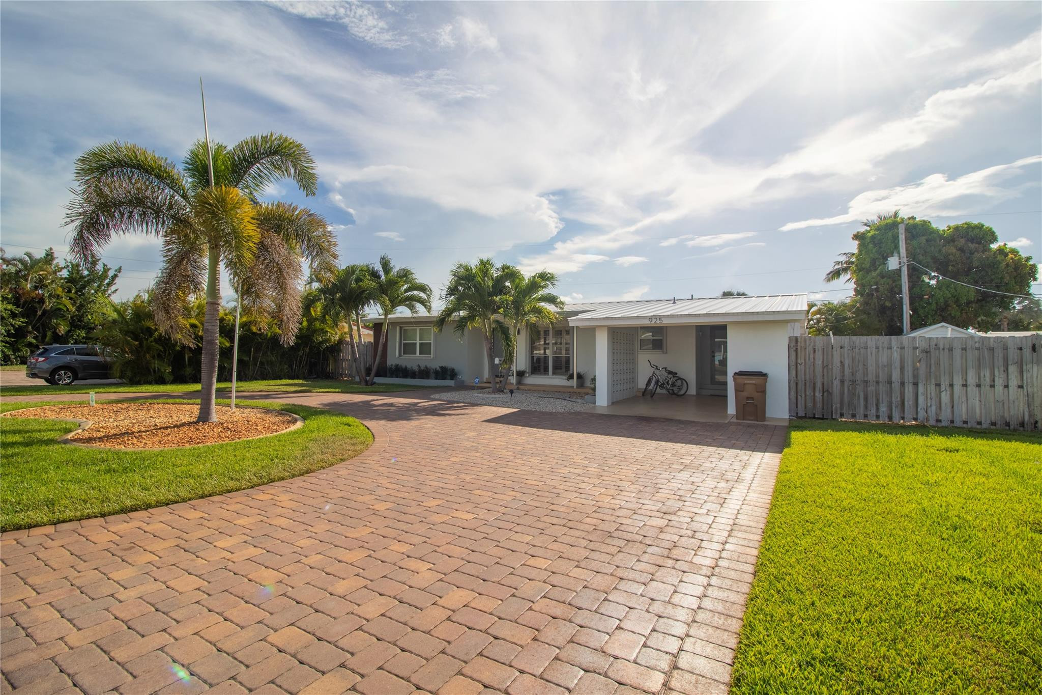 925 SE 14th, Deerfield Beach FL 33441
