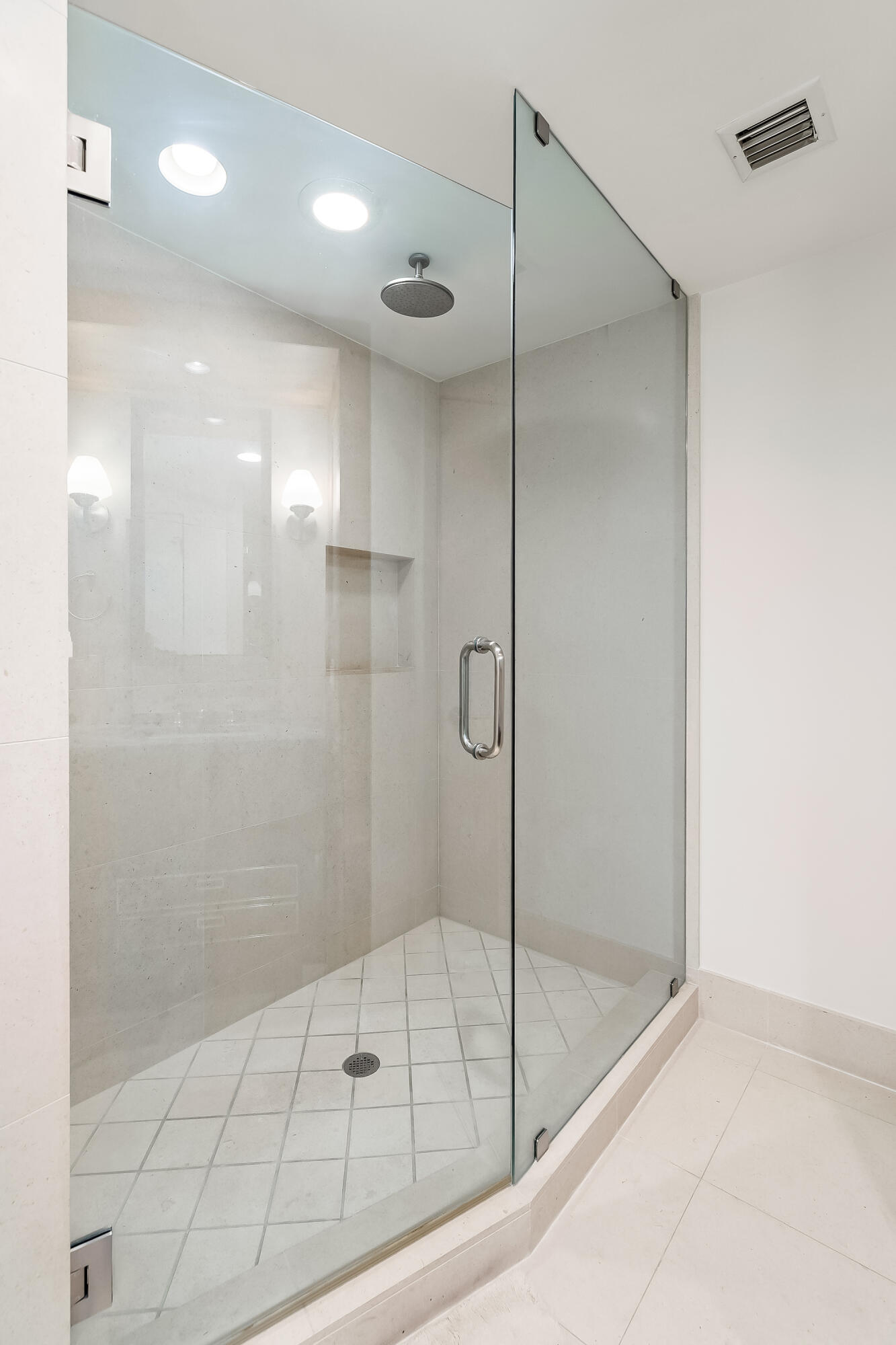 6899 Collins #1409, Miami Beach FL 33141